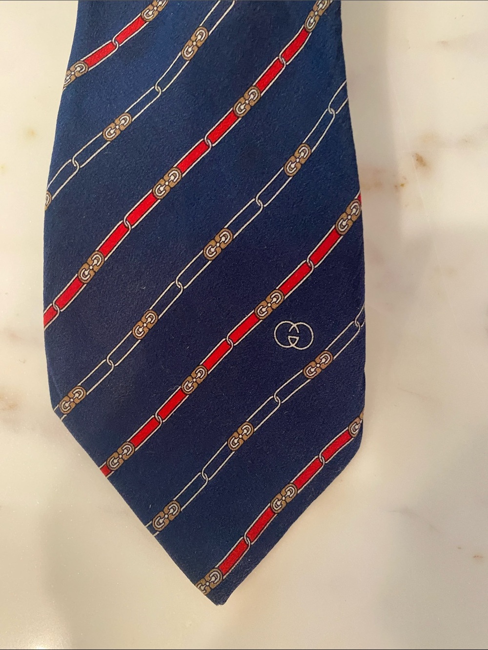Vintage Gucci Navy 100% Silk Tie with Classic Horsebit pattern Made in 🇮🇹